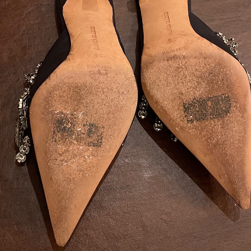 Manolo Blahnik Jeweled Satin Mules ❣️Rare Statement Style ❣️ Size 36 (Fits US 6) - Picture 7 of 7